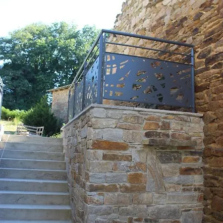 Avec Piscine Interieure *