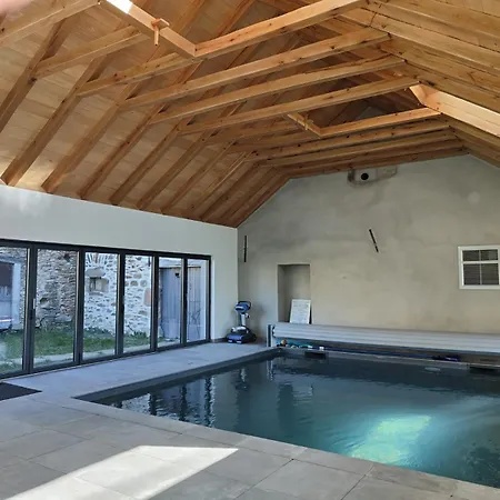 Дом отдыха Avec Piscine Interieure *