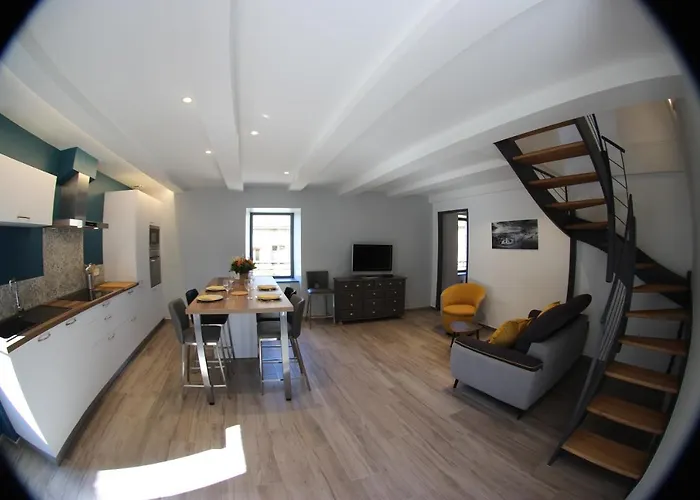 Avec Piscine Interieure 펜션